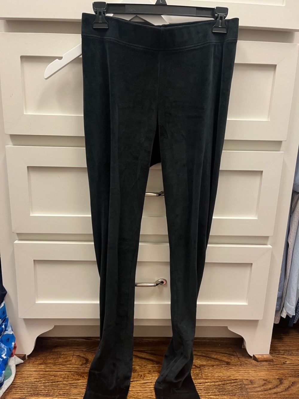 Old Navy Black Velvet-Look Leggings